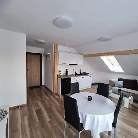 Podniebne Gory 公寓